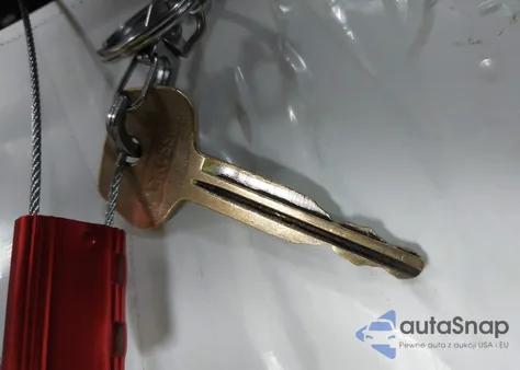 2005 Hyundai Elantra Gls/Gt z USA, uszkodzony, nr VIN KMHDN46D45U045927